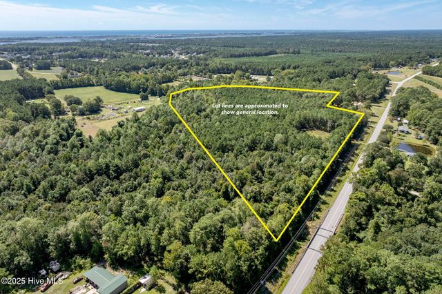 529 Holly Ridge Road, Holly Ridge, NC 28445