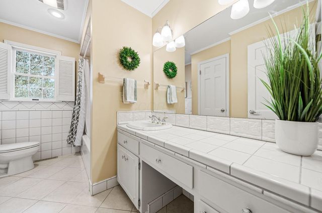 2682 Lane Road, Columbus, OH 43220