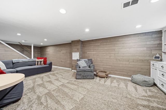 2682 Lane Road, Columbus, OH 43220