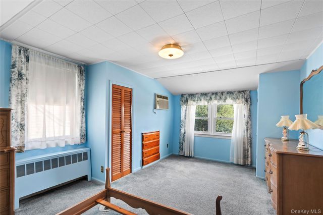 110 Barwick Boulevard, Mineola, NY 11501