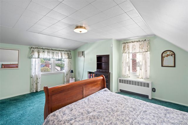 110 Barwick Boulevard, Mineola, NY 11501