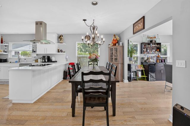 11 HOLLY, Boynton Beach, FL 33436