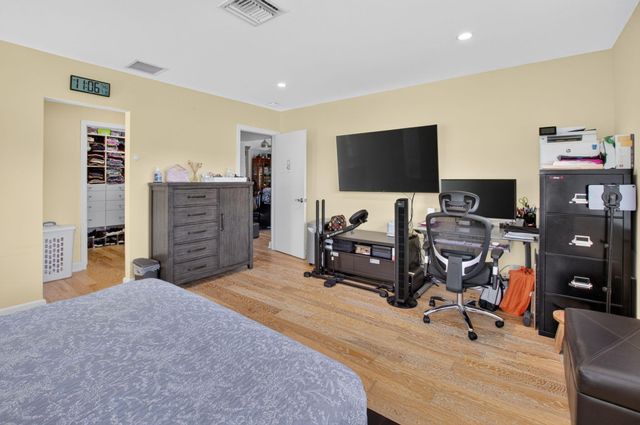 11 HOLLY, Boynton Beach, FL 33436