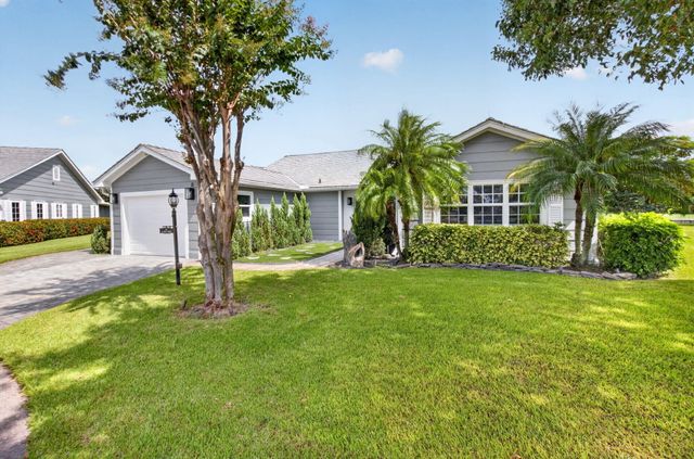 11 HOLLY, Boynton Beach, FL 33436