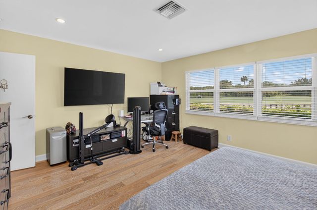 11 HOLLY, Boynton Beach, FL 33436