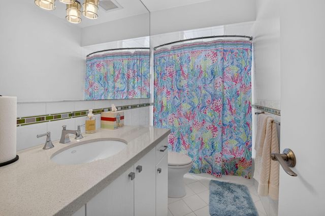 11 HOLLY, Boynton Beach, FL 33436
