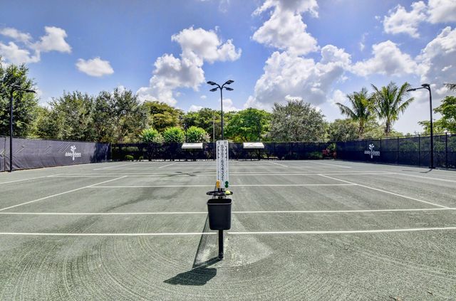 11 HOLLY, Boynton Beach, FL 33436