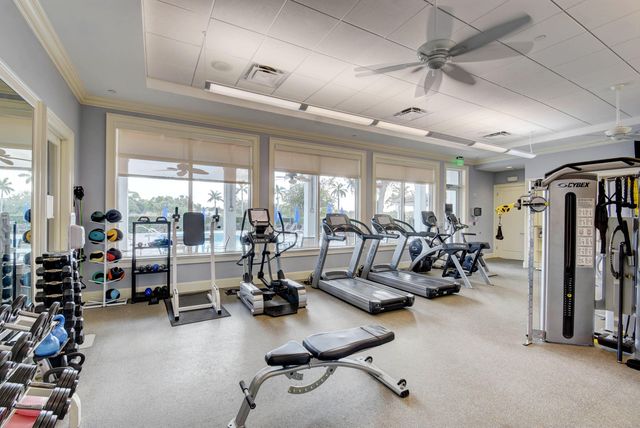 11 HOLLY, Boynton Beach, FL 33436