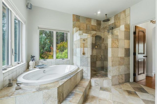 1060 Pajaro Hills Court, Royal Oaks, CA 95076