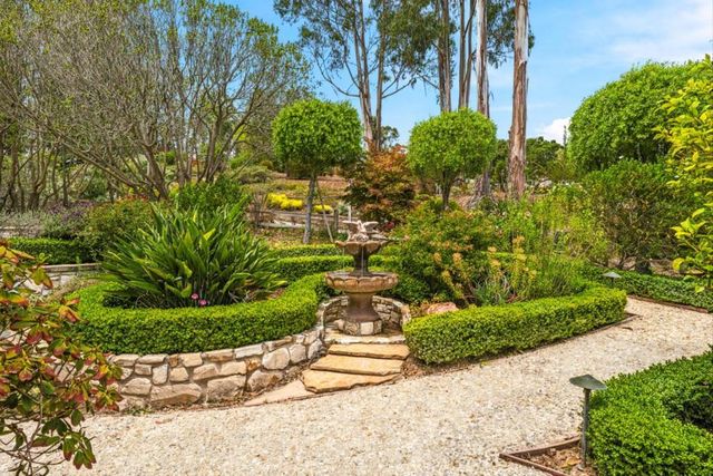 1060 Pajaro Hills Court, Royal Oaks, CA 95076