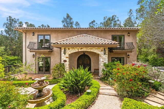 1060 Pajaro Hills Court, Royal Oaks, CA 95076