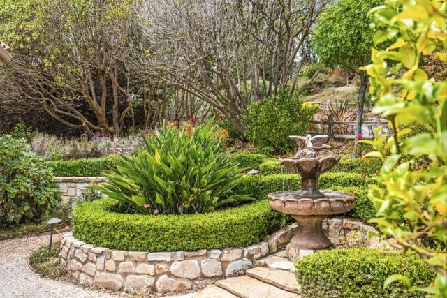 1060 Pajaro Hills Court, Royal Oaks, CA 95076