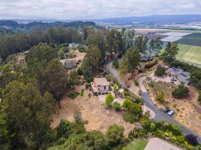 1060 Pajaro Hills Court, Royal Oaks, CA 95076