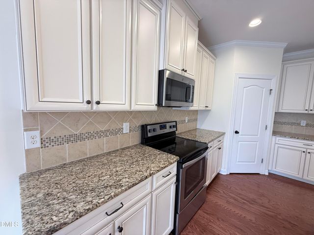 155 Alamosa Place, Cary, NC 27519