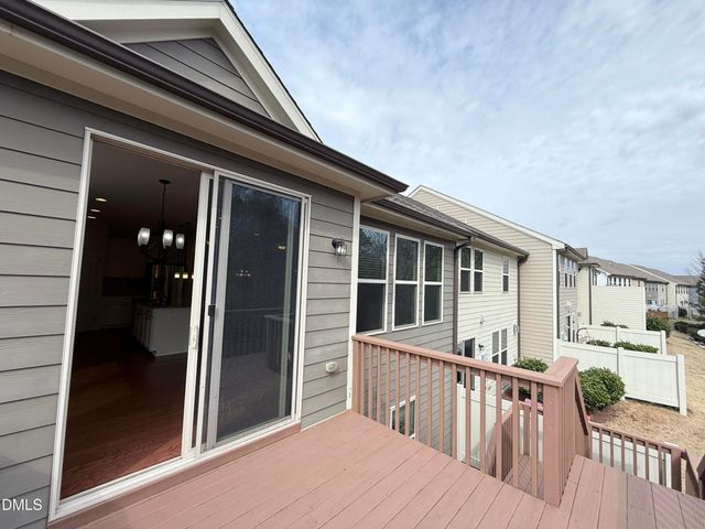 155 Alamosa Place, Cary, NC 27519