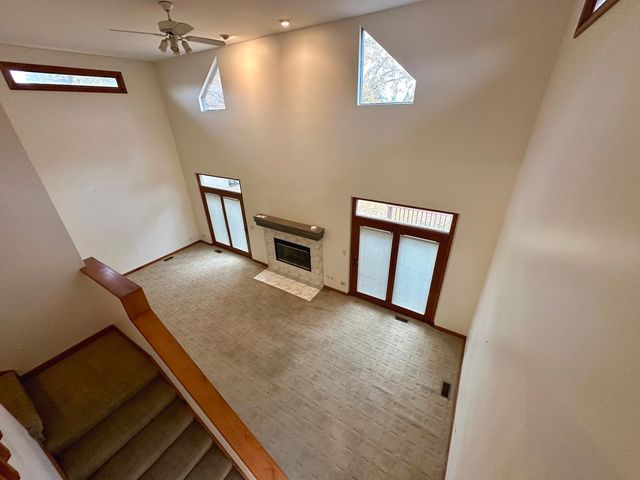 4216 White Ash Road, Crystal Lake, IL 60014