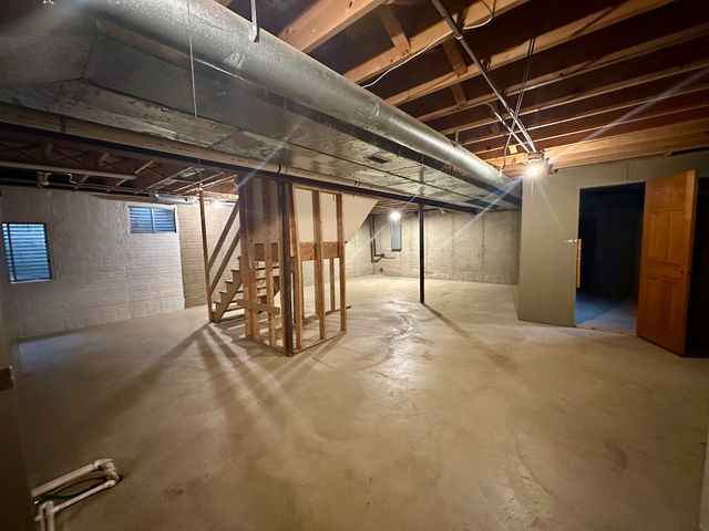 4216 White Ash Road, Crystal Lake, IL 60014