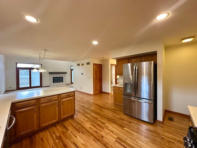 4216 White Ash Road, Crystal Lake, IL 60014