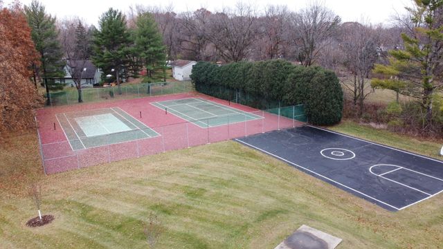 4216 White Ash Road, Crystal Lake, IL 60014