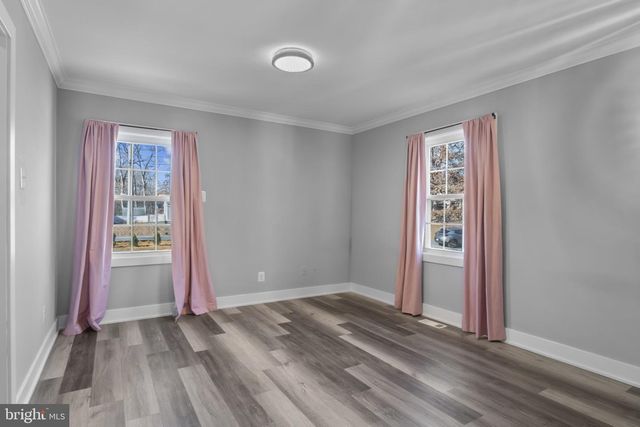 5 BREEZY HILL DR, Stafford, VA 22556