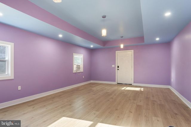 5 BREEZY HILL DR, Stafford, VA 22556