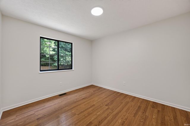 340 E Brittany Way, Ellettsville, IN 47429