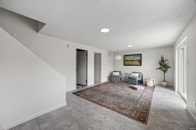 340 E Brittany Way, Ellettsville, IN 47429