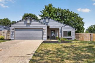 340 E Brittany Way, Ellettsville, IN 47429