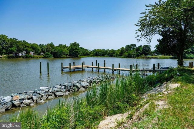 2208 HORNS POINT ROAD, Cambridge, MD 21613