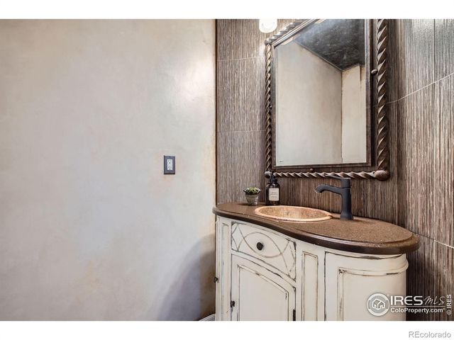 9445 Aspen Hill Circle, Lone Tree, CO 80124