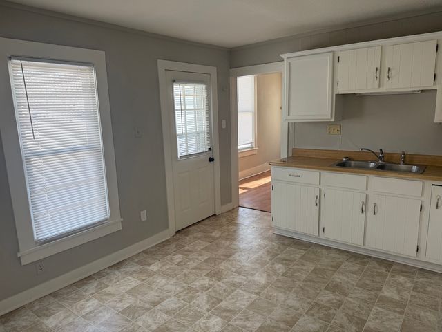 912 W Olive Street, Decatur, IL 62526