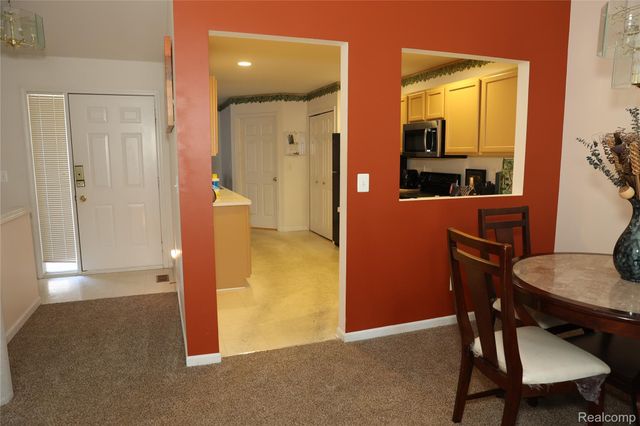 13229 Highland Circle 51, Sterling Heights, MI 48312