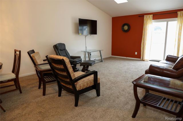 13229 Highland Circle 51, Sterling Heights, MI 48312