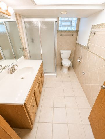11401 S Lawndale Avenue, Chicago, IL 60655