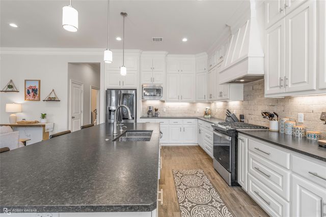 5126 Tensas Drive, Bossier City, LA 71111