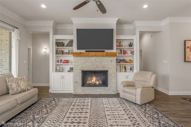 5126 Tensas Drive, Bossier City, LA 71111