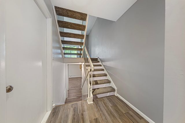 3320 River Bluff Drive 83, Eagan, MN 55121