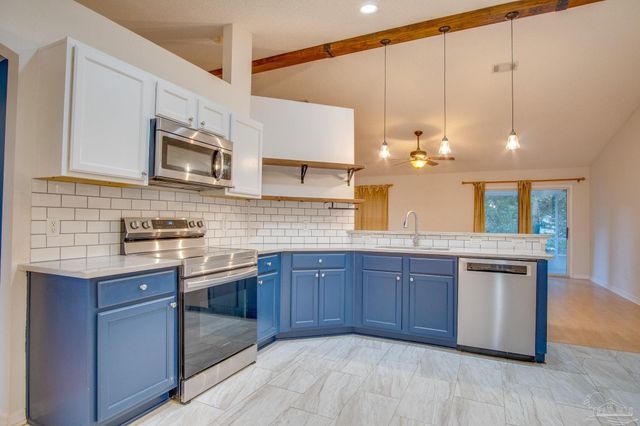 4619 Carmel Cir, Pace, FL 32571