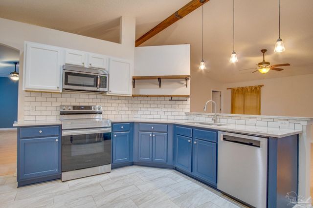 4619 Carmel Cir, Pace, FL 32571