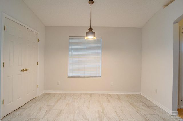 4619 Carmel Cir, Pace, FL 32571