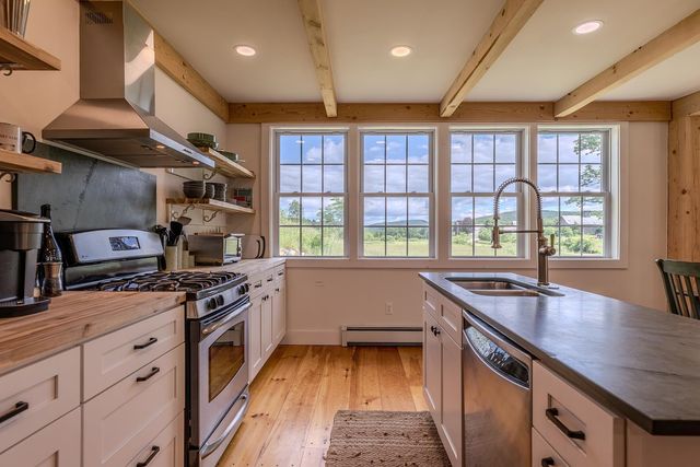 3208 Green Mountain Turnpike, Chester, VT 05143