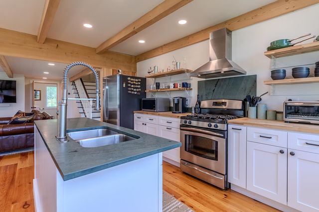 3208 Green Mountain Turnpike, Chester, VT 05143