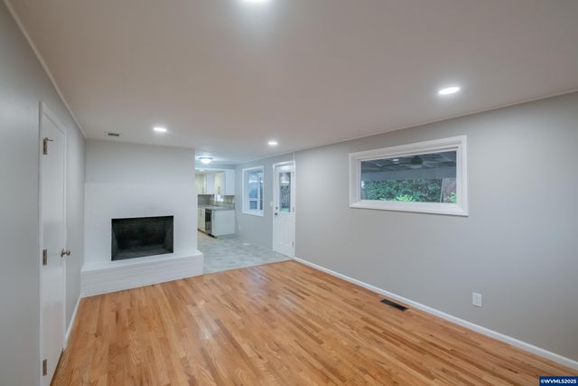 3324 Ferndell St NE, Salem, OR 97301