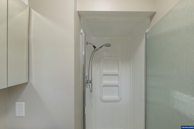 3324 Ferndell St NE, Salem, OR 97301