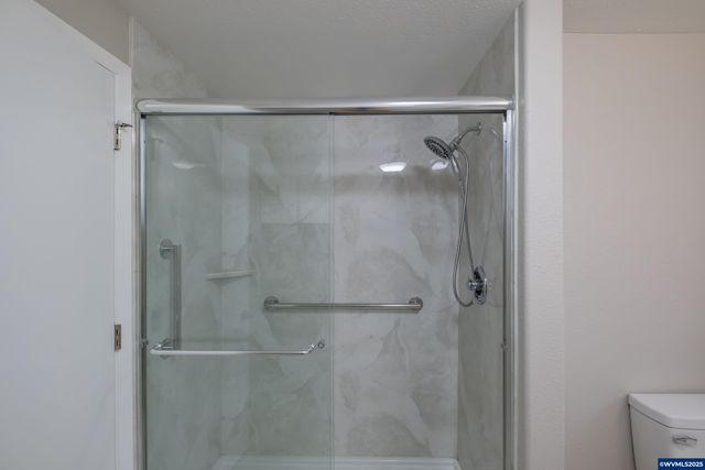 3324 Ferndell St NE, Salem, OR 97301