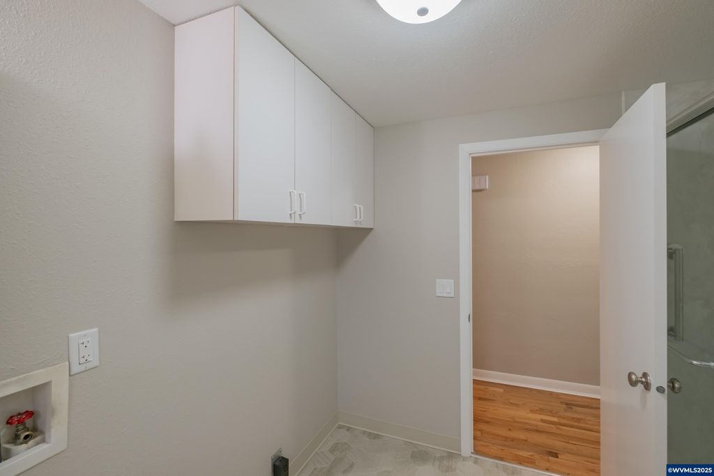 Image 27 of property listing at 3324 Ferndell St NE, Salem, OR 97301