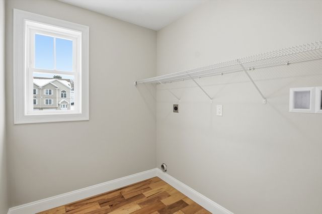 12 Benham Street, Worcester, MA 01604