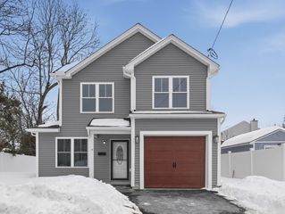 12 Benham Street, Worcester, MA 01604