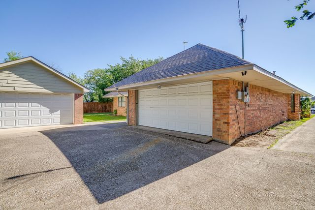 4013 Timberidge Drive, Irving, TX 75038