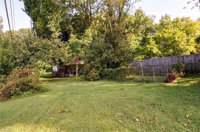 4010 S Main Street, Winston-salem, NC 27127